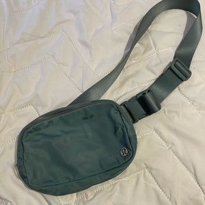 Lululemon belt bag